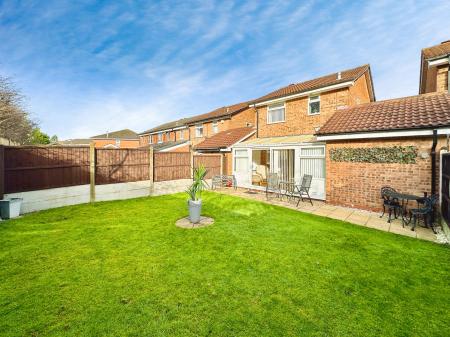 3 bedroom Link detached house for sale in Haywoods Farm, West Bromwich, B71