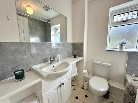 3 bedroom Link detached house for sale in Haywoods Farm, West Bromwich, B71