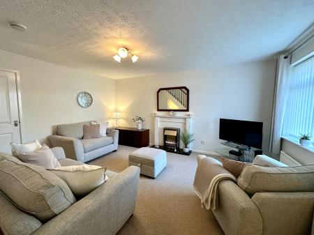 3 bedroom Link detached house for sale in Haywoods Farm, West Bromwich, B71