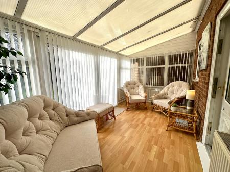 3 bedroom Link detached house for sale in Haywoods Farm, West Bromwich, B71