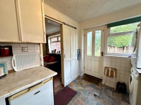 3 bedroom Semi-detached house for sale in Spring Parklands, Dudley, DY1