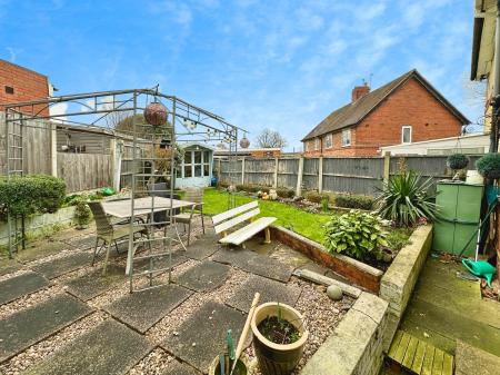 3 bedroom Semi-detached house for sale in Hamstead Terrace, Wednesbury, Wednesbury, WS10