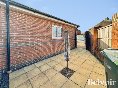 2 bedroom Detached bungalow for sale in Jockey Lane, Wednesbury, Wednesbury, WS10