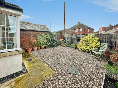2 bedroom Detached bungalow for sale in Jockey Lane, Wednesbury, Wednesbury, WS10