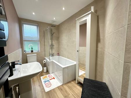 2 bedroom Terraced House for sale in Heath Lane, West Bromwich, B71