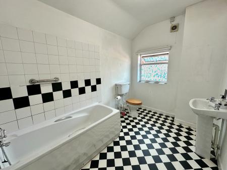 2 bedroom Terraced House for sale in Osborne Road, West Bromwich, B70