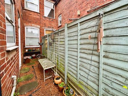 2 bedroom Terraced House for sale in Osborne Road, West Bromwich, B70