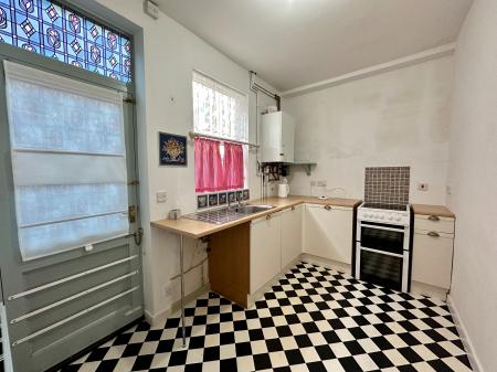 2 bedroom Terraced House for sale in Osborne Road, West Bromwich, B70