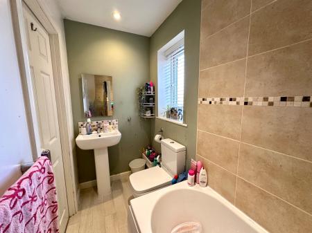 3 bedroom End of terrace house for sale in Crankhall Lane, Wednesbury, Wednesbury, WS10