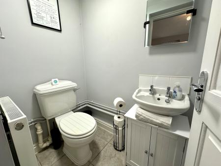 2 bedroom Semi-detached house for sale in Goldicroft Road, Wednesbury, Wednesbury, WS10