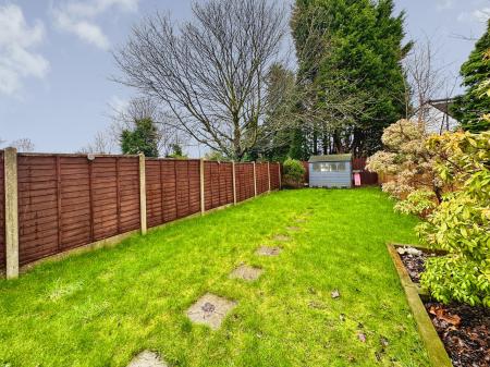 2 bedroom Semi-detached house for sale in Goldicroft Road, Wednesbury, Wednesbury, WS10