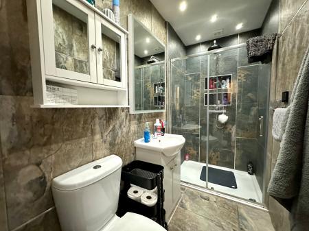 4 bedroom Semi-detached house for sale in Holden Road, Wednesbury, Wednesbury, WS10