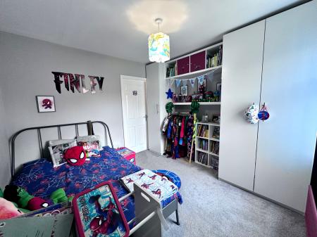 4 bedroom Semi-detached house for sale in Holden Road, Wednesbury, Wednesbury, WS10