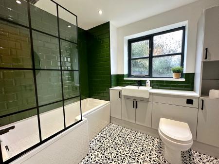 1 bedroom Flat for sale in Monins Avenue, Tipton, DY4