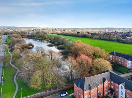 2 bedroom Maisonette for sale in Woden Road South, Wednesbury, WS10