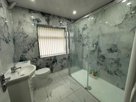 2 bedroom Semi-detached house to let in Hardy Road, Wednesbury, WS10