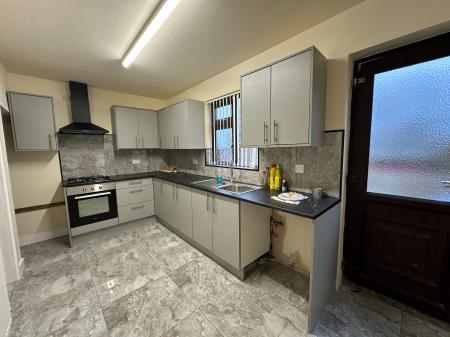 2 bedroom Semi-detached house to let in Hardy Road, Wednesbury, WS10