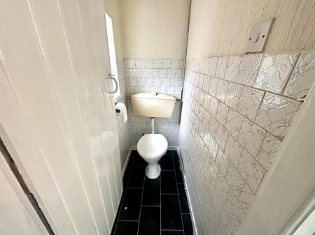 2 bedroom Semi-detached house to let in Dangerfield Lane, Wednesbury, WS10