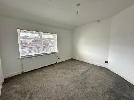 2 bedroom Semi-detached house to let in Rydding Lane, West Bromwich, B71