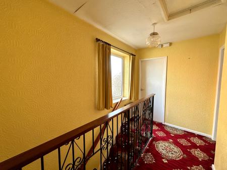 3 bedroom Semi-detached house for sale in Mounts Road, Wednesbury, Wednesbury, WS10