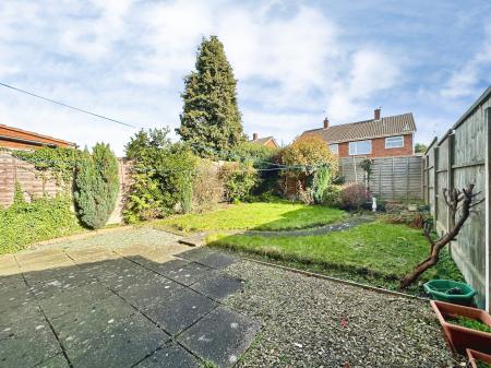 3 bedroom Semi-detached house for sale in Mounts Road, Wednesbury, Wednesbury, WS10