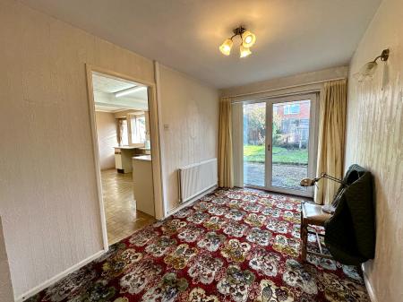 3 bedroom Semi-detached house for sale in Mounts Road, Wednesbury, Wednesbury, WS10