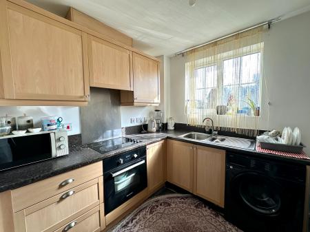 2 bedroom Apartment for sale in Dorsett Road, Darlaston, Wednesbury, WS10