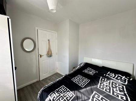 2 bedroom Apartment for sale in Dorsett Road, Darlaston, Wednesbury, WS10