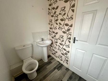 3 bedroom Detached house for sale in Puddlers Grove, Wednesbury, Wednesbury, WS10