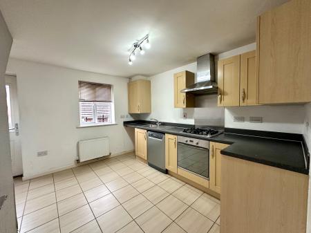 3 bedroom Detached house for sale in Puddlers Grove, Wednesbury, Wednesbury, WS10