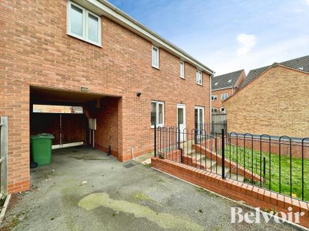 3 bedroom Detached house for sale in Puddlers Grove, Wednesbury, Wednesbury, WS10