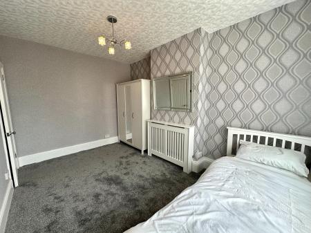 3 bedroom Detached house for sale in Trotters Lane, West Bromwich, B71