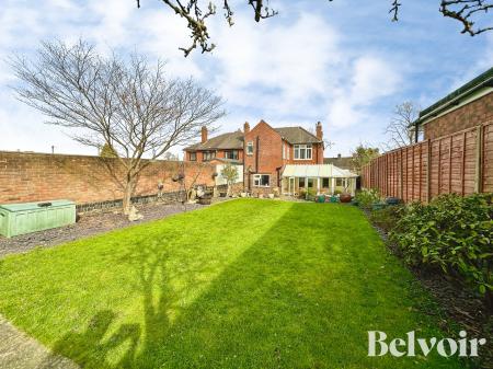 3 bedroom Detached house for sale in Trotters Lane, West Bromwich, B71