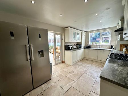 3 bedroom Detached house for sale in Trotters Lane, West Bromwich, B71