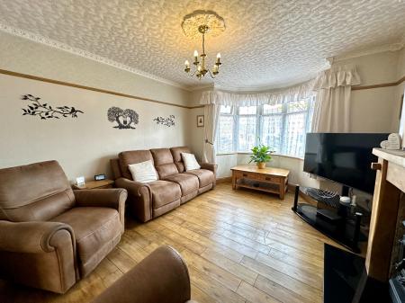 3 bedroom Detached house for sale in Trotters Lane, West Bromwich, B71