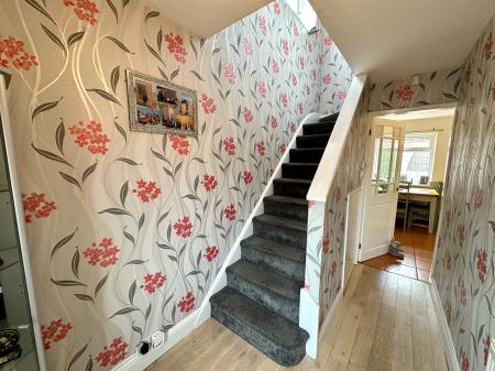 4 bedroom Semi-detached house for sale in Heath Acres, Darlaston, Wednesbury, WS10