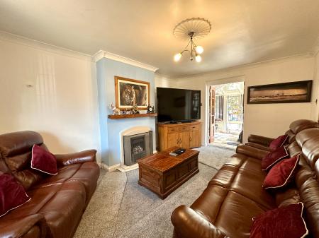 3 bedroom Semi-detached house for sale in Vimy Road, Wednesbury, WS10