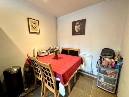 2 bedroom Maisonette for sale in Ridding Lane, Wednesbury, WS10