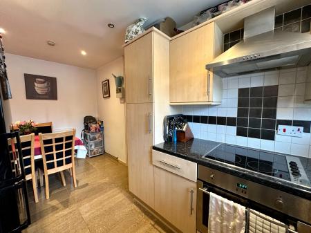 2 bedroom Maisonette for sale in Ridding Lane, Wednesbury, WS10