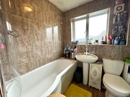 2 bedroom Maisonette for sale in Ridding Lane, Wednesbury, WS10