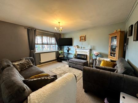 2 bedroom Maisonette for sale in Ridding Lane, Wednesbury, WS10