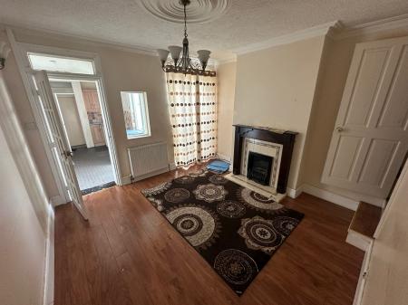 3 bedroom Terraced House to let in Wharfedale Street, Wednesbury, WS10