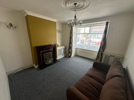 3 bedroom Terraced House to let in Wharfedale Street, Wednesbury, WS10