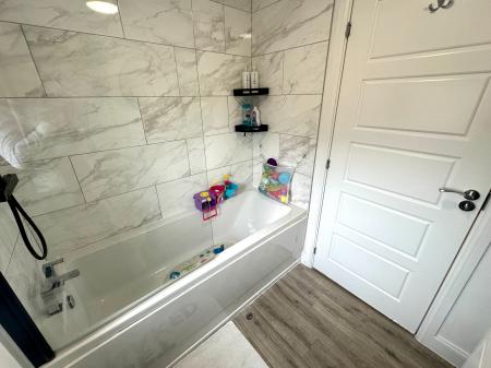 4 bedroom Detached house for sale in Centenary Lane, Wednesbury, Wednesbury, WS10