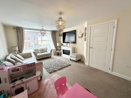 4 bedroom Detached house for sale in Centenary Lane, Wednesbury, Wednesbury, WS10