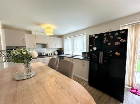 4 bedroom Detached house for sale in Centenary Lane, Wednesbury, Wednesbury, WS10