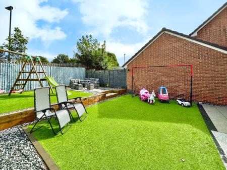 4 bedroom Detached house for sale in Centenary Lane, Wednesbury, Wednesbury, WS10