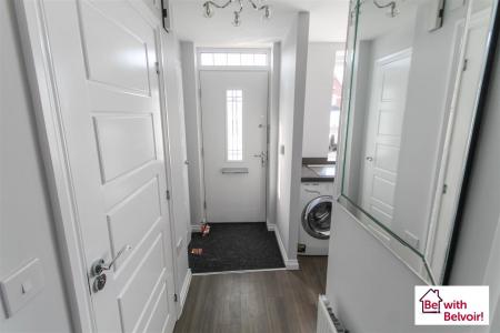 2 bedroom Terraced House to let in Centenary Lane, Wednesbury, WS10