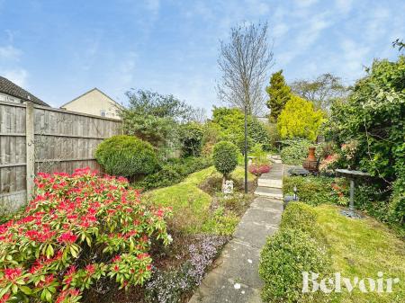 2 bedroom Semi-detached house for sale in Stonehouse Crescent, Sandwell, Wednesbury, WS10