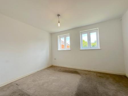 2 bedroom Flat for sale in Tame Crossing, Wednesbury, Wednesbury, WS10